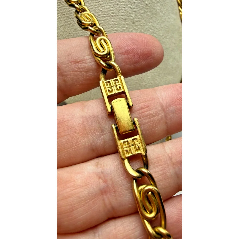 Vintage 1980s 1990s Givenchy 30